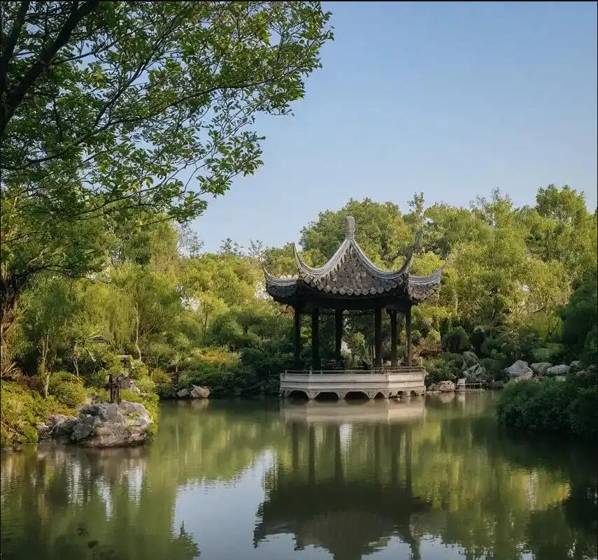 雨湖区盼夏土建有限公司